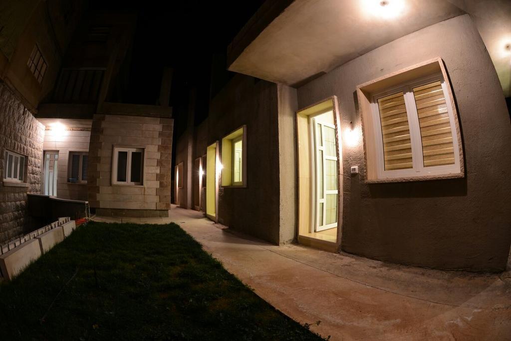 Bauhaus Chalets Apartment Μπσαρί Δωμάτιο φωτογραφία