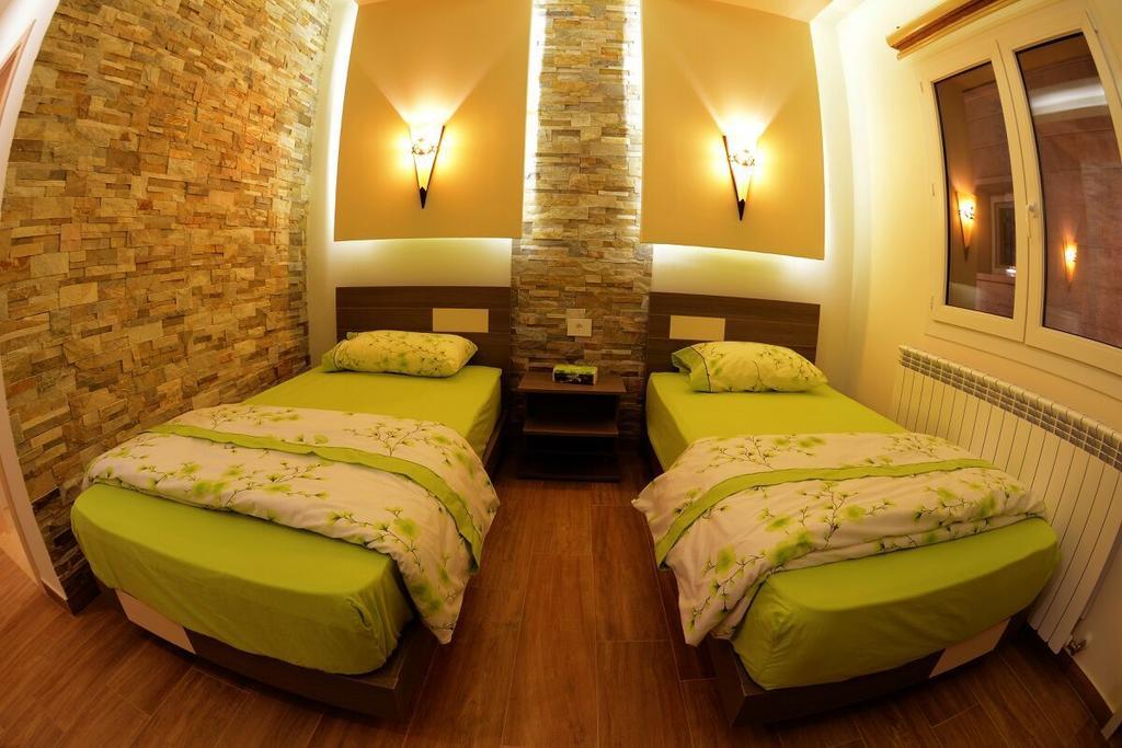 Bauhaus Chalets Apartment Μπσαρί Δωμάτιο φωτογραφία